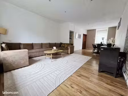 maison 6 pièces 126 m²