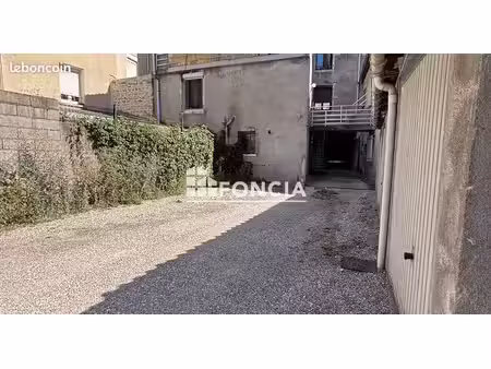 local a usage d'habitation