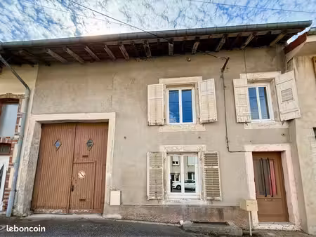 maison 130 m² – 2 chambres – jardin  garage et dépendances