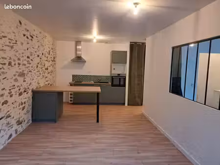 à louer – t2 41 m² – chalonnes-sur-loire – 650 /mois
