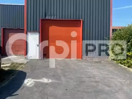 local d'activité 195 m²