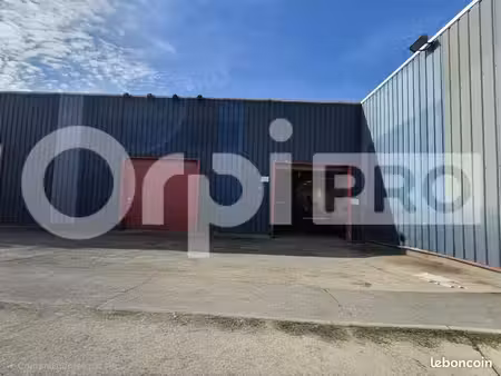 local d'activité 380 m²