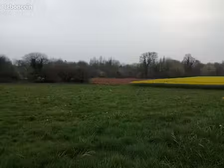 terrain à bâtir de 402 m² à saint-guyomard (56)