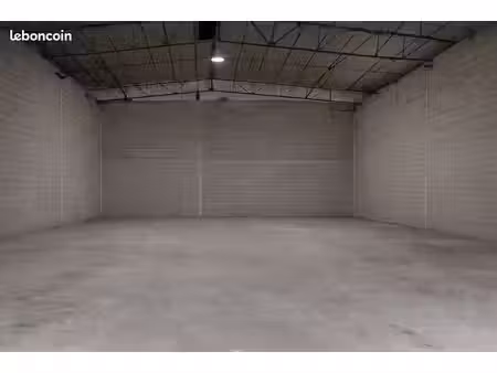 entrepot hangar de stockage