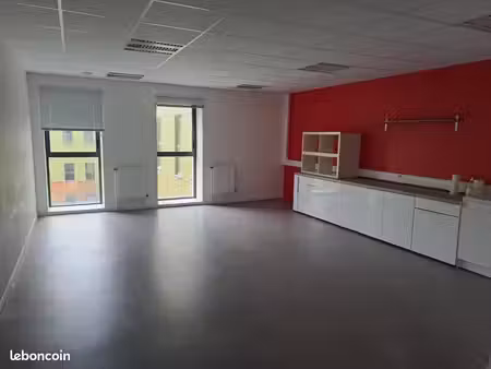 local commercial 969 m²