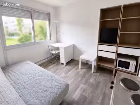studio 1 pièce 19 m²