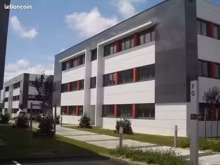 bureaux 113 m²