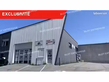 local d'activité 387 m²