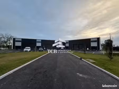 local 173 m² saint-étienne-de-montluc