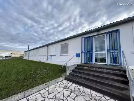 local d'activité 496 m²