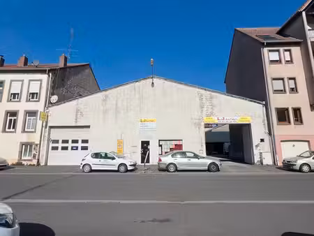 garage automobiles équipé ou depot nu