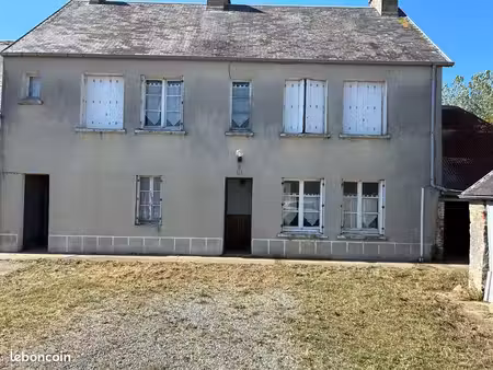 maison avec dépendance et terrain de 900 m²