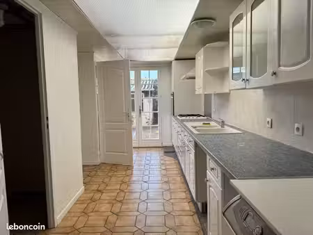 maison avec extérieur