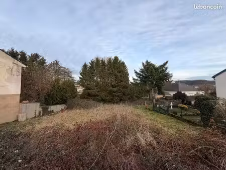 terrain constructible à 1100m2
