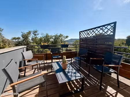 maison 132 m² – 4 chambres – jardin – vue dégagée – haut de pesse