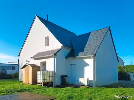 vente maison individuelle très bonne état avec chauffage au sol sur deux niveaux
