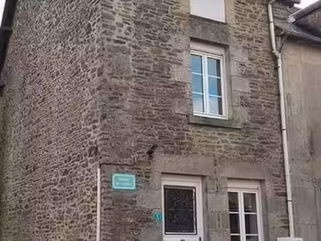maison de ville à rafraîchir