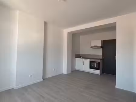 location t2 32m2