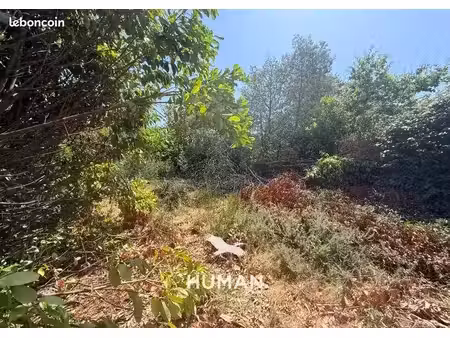 terrain 400 m² crach