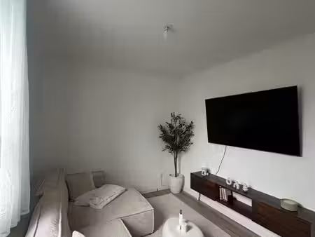 maison 1 chambre et 1 bureau rénovée
