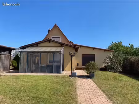 maison semi-mitoyenne 110 m²