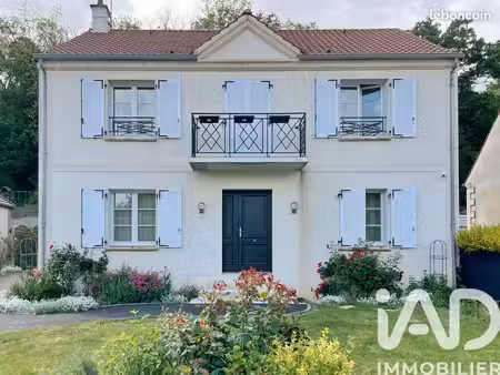 maison 6 pièces 145 m²