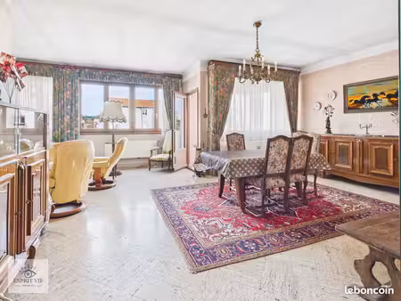immeuble 453 m² château-salins