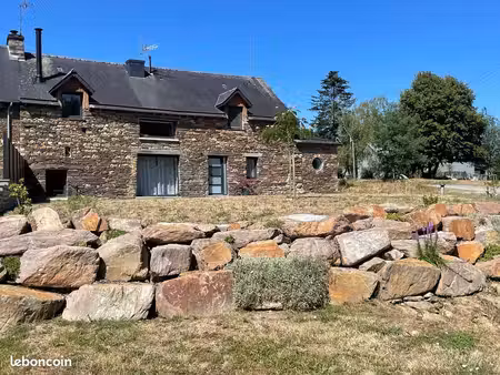 belle longère en pierre rénovée