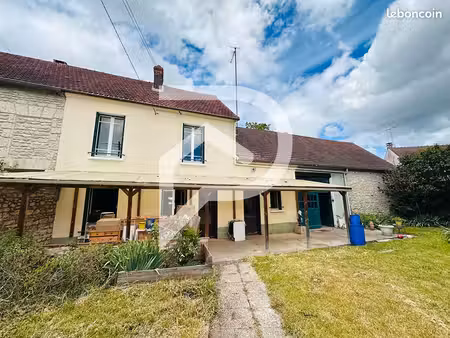 maison 4 pièces 95 m²