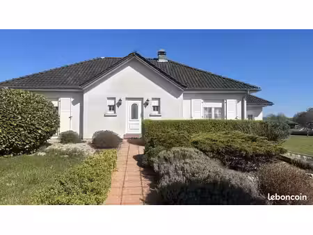 maison 8 pièces 193 m²