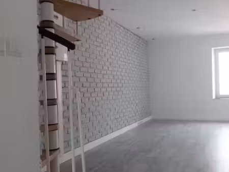très beau duplex lumineux refait à neuf faibles charges