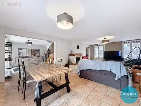 maison 6 pièces 166 m²