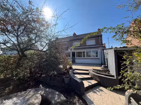 maison 5 pièces 104 m²