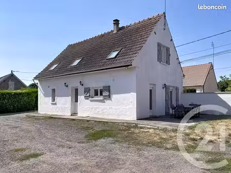 maison 6 pièces 101 m²