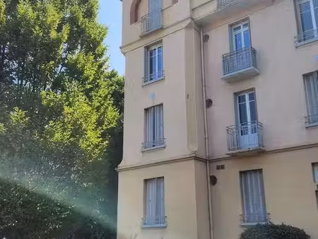 studio 1 pièce 17 m²