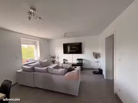 apparemment f3 à louer