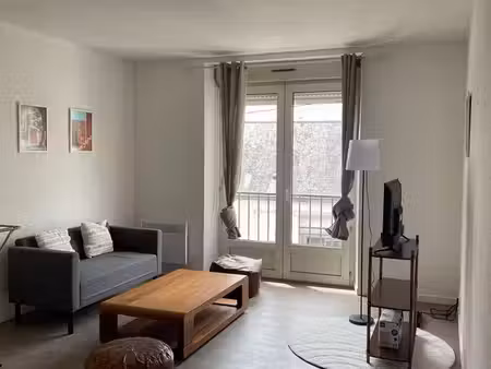 t2 meublé avec chambre – lumineux et clé en main