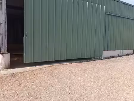 location hangar