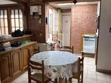 maison 8 pièces 96 m²