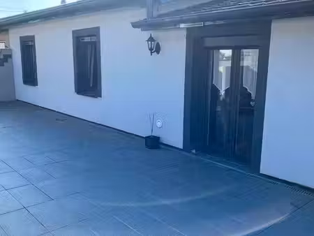 maison mitoyenne 96m² sur 240m² de terrain