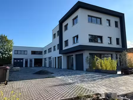 location local d’activité – bureaux plateau 105 m²