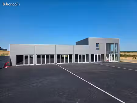 cellule commerciale neuve 140m² à hettange-grande