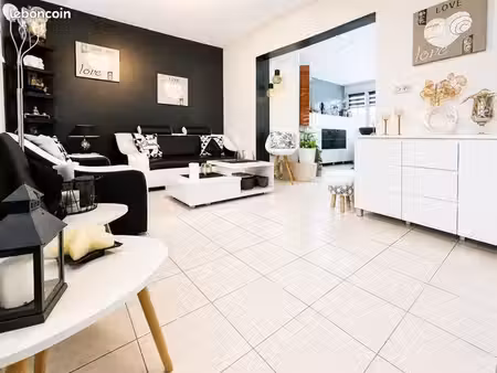 maison familiale 4 chambres avec jardin et garage
