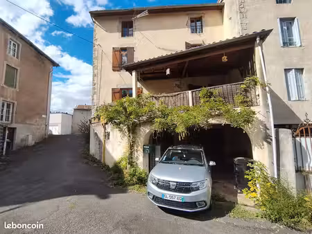 vends maison la monnerie le montel - 5 pièces - terrasse et petit jardinet non attenant