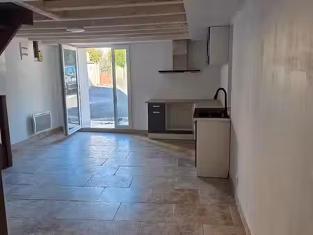 maison de village ris 63290
