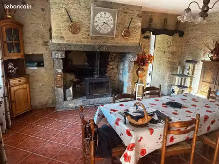 à vendre aunou sur orne maison avec terrain et puit