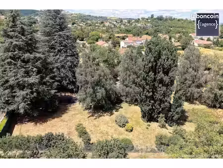 terrain 830 m² châtel-guyon