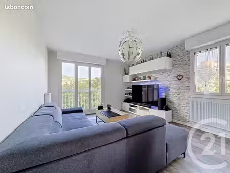 appartement 5 pièces 93 m²