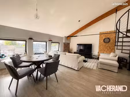 loft 3 pièces 96 m²