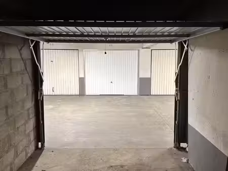 garage/box 12 m² beauvais